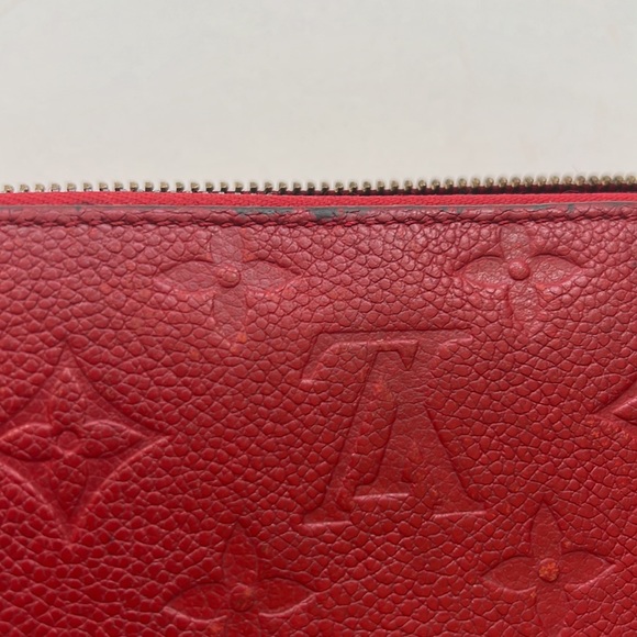 Louis Vuitton Red embossed monogram - Picture 17 of 17